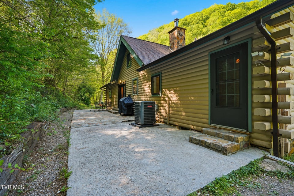 Photo #51: 2235 Wampler Hollow Road