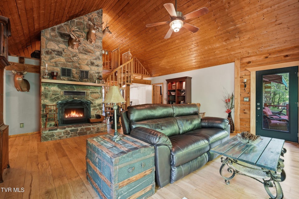 Photo #28: 2235 Wampler Hollow Road