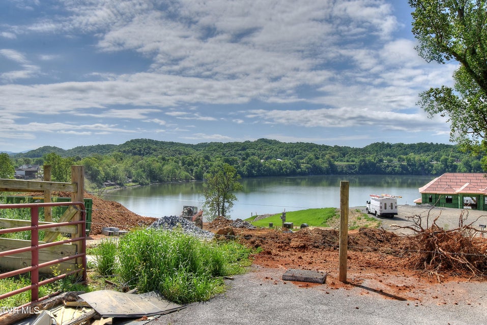 Photo #2: 168 Degrasse Lane