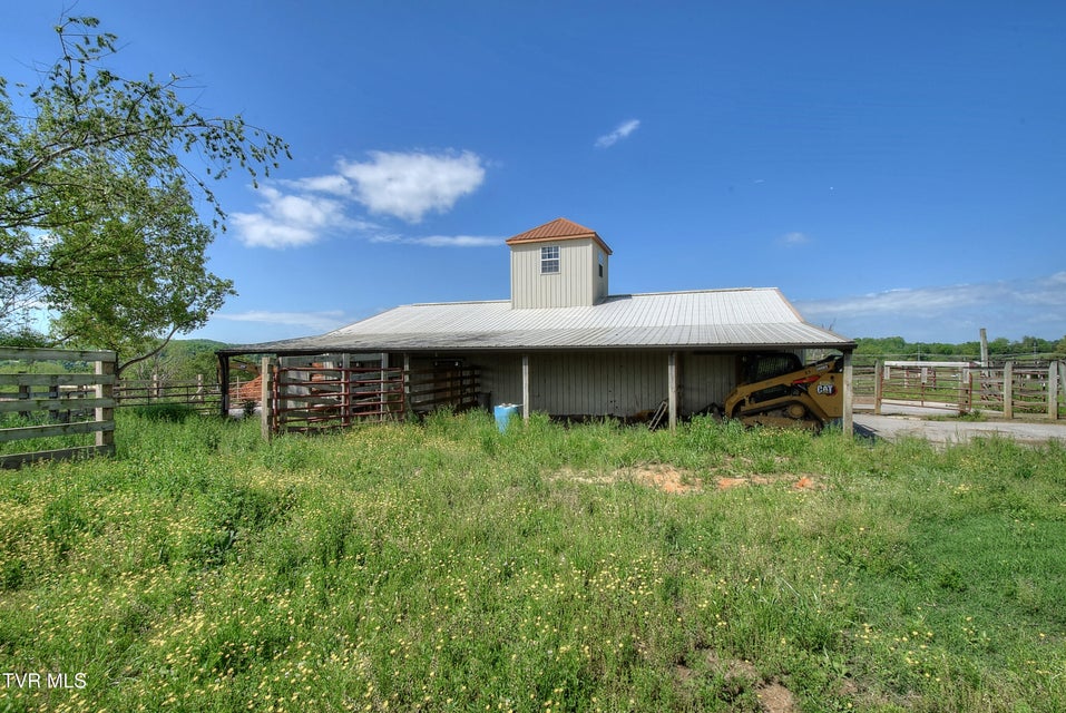 Photo #4: 168 Degrasse Lane