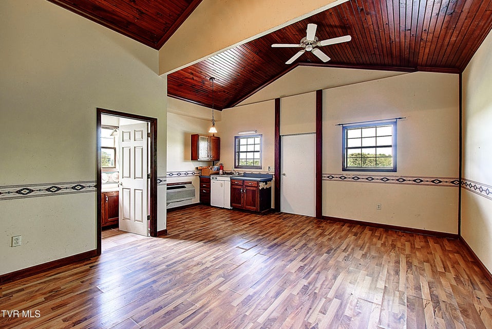 Photo #10: 168 Degrasse Lane