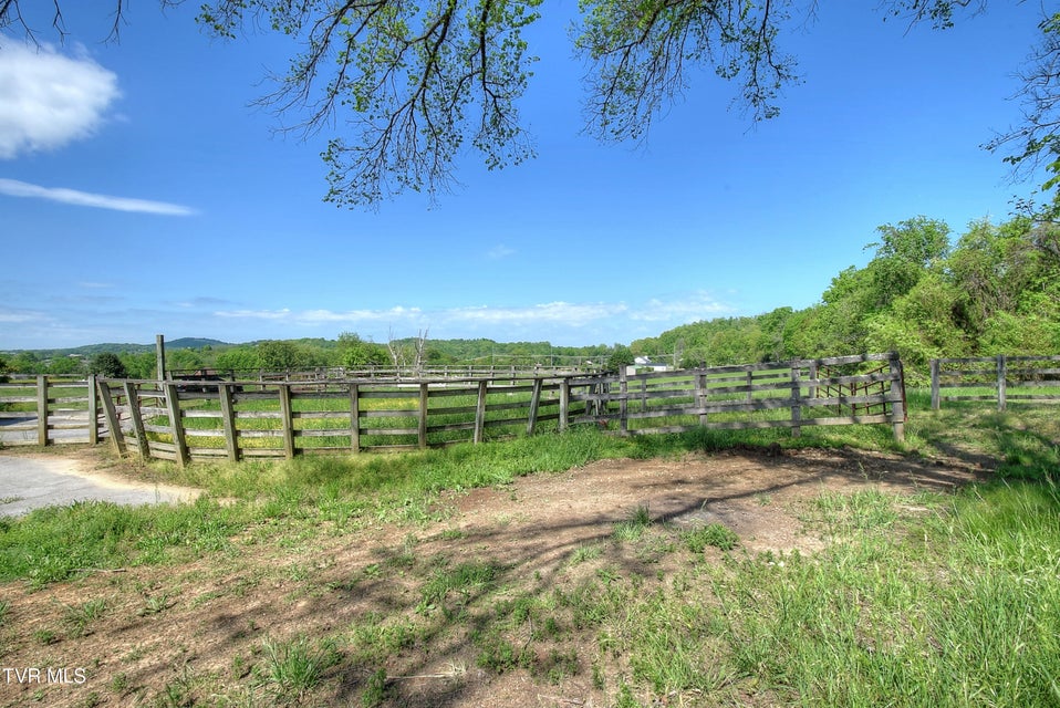 Photo #25: 168 Degrasse Lane