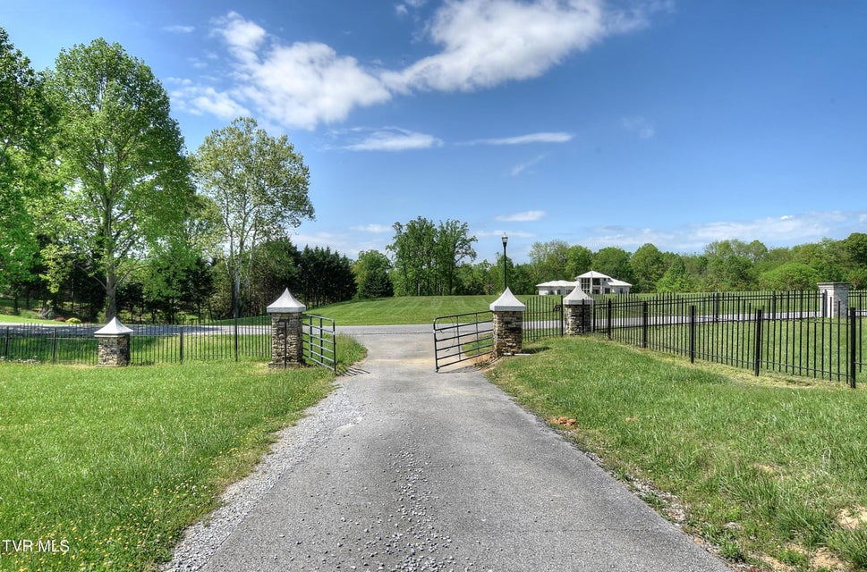 Photo #28: 168 Degrasse Lane