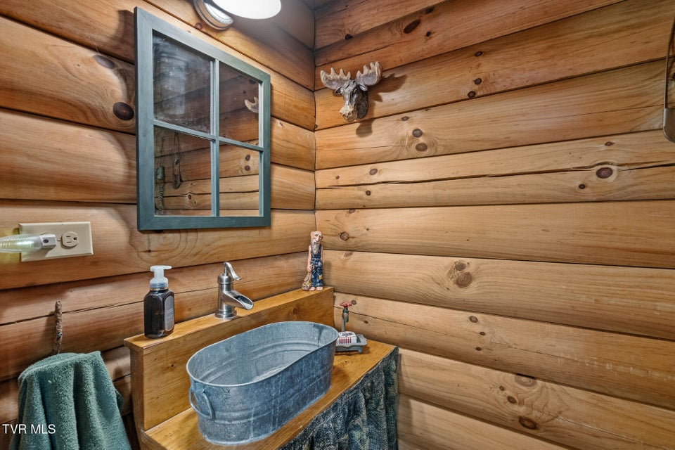 Photo #23: 2080 Allens Bridge Road