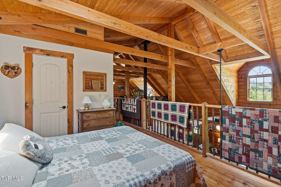 Photo #29: 2080 Allens Bridge Road