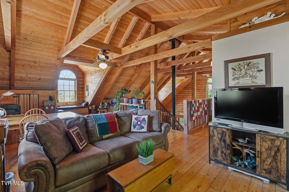 Photo #36: 2080 Allens Bridge Road