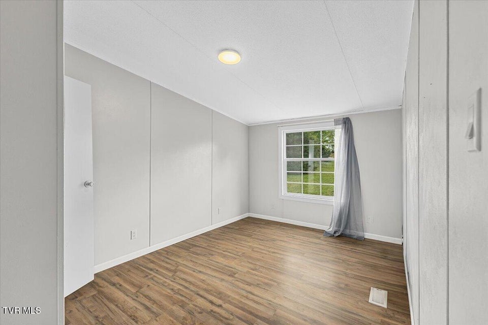 Photo #24: 480 Russell Hill Road