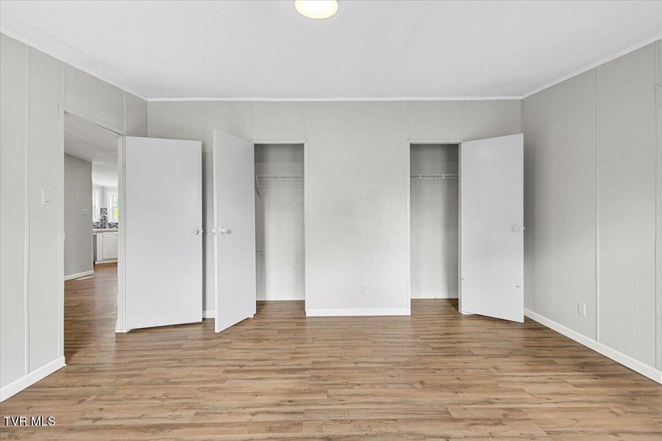 Photo #15: 480 Russell Hill Road