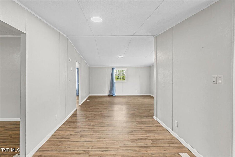 Photo #12: 480 Russell Hill Road