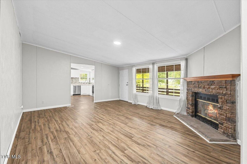 Photo #8: 480 Russell Hill Road