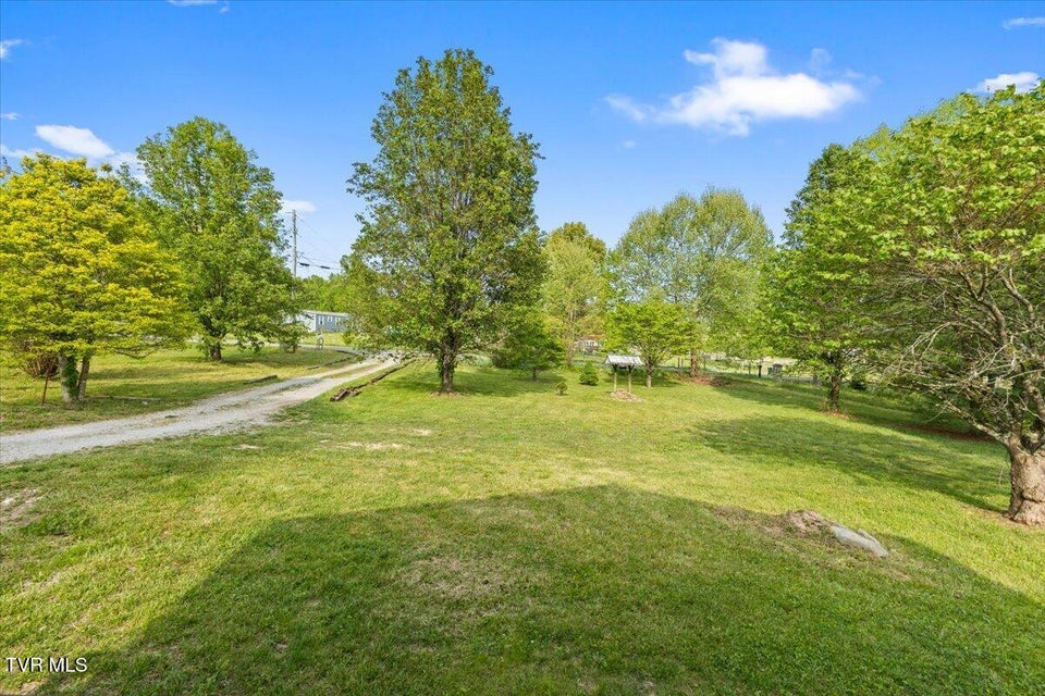 Photo #26: 480 Russell Hill Road