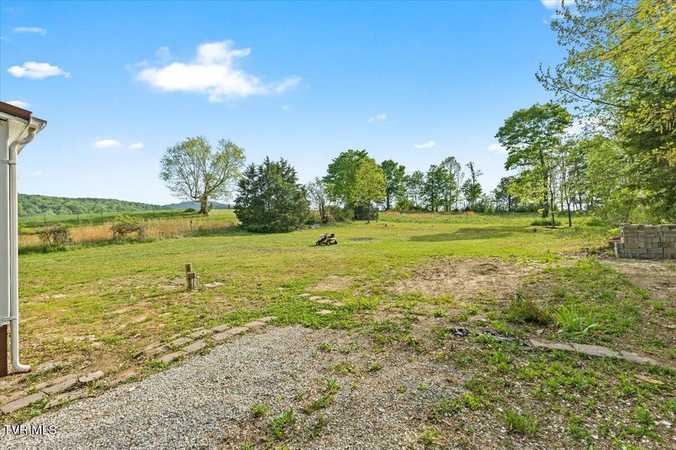 Photo #28: 480 Russell Hill Road