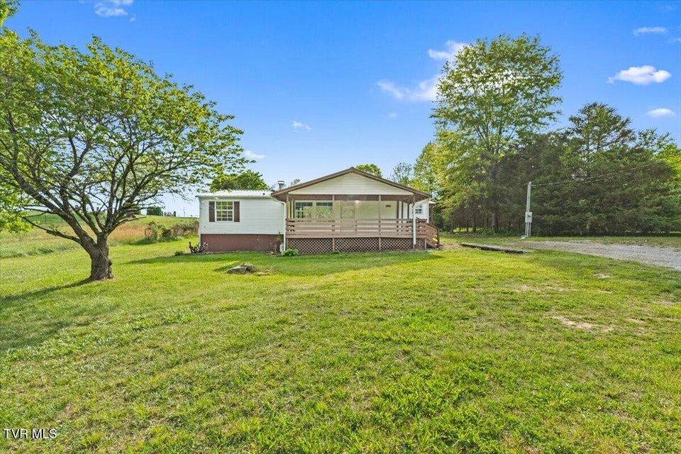 Photo #33: 480 Russell Hill Road