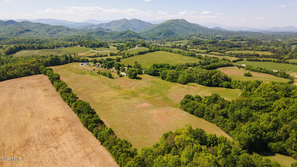 Photo #51: 822 Sunlight Road