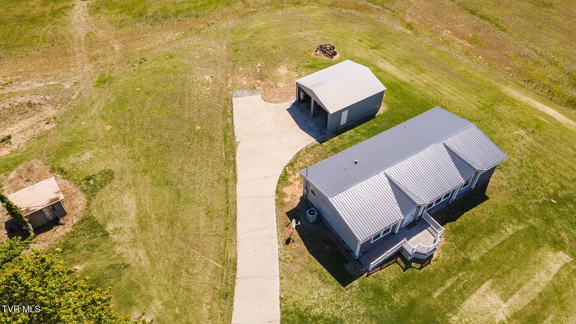 Photo #34: 822 Sunlight Road