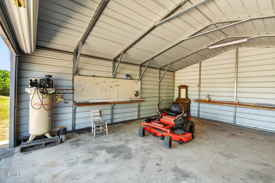 Photo #36: 822 Sunlight Road