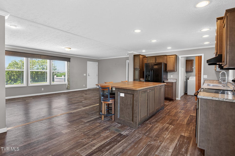 Photo #11: 822 Sunlight Road