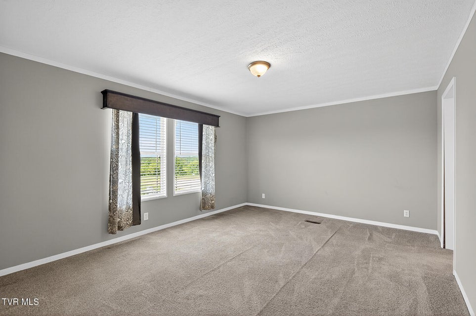 Photo #19: 822 Sunlight Road