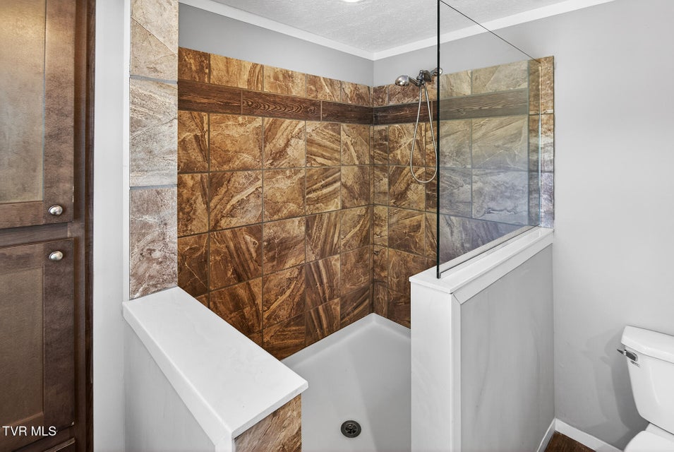 Photo #24: 822 Sunlight Road