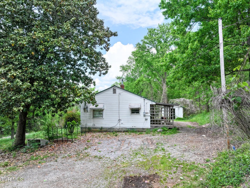 Photo #24: 235 House Road