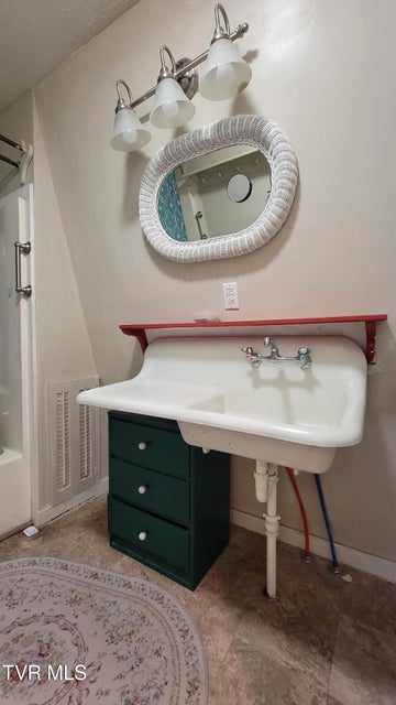 Photo #19: 2012 Ackerson Creek Road