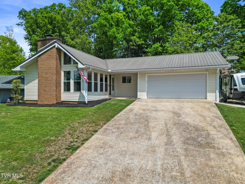 Photo #34: 1231 Tanglewood Drive