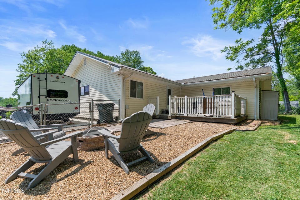 Photo #9: 1231 Tanglewood Drive