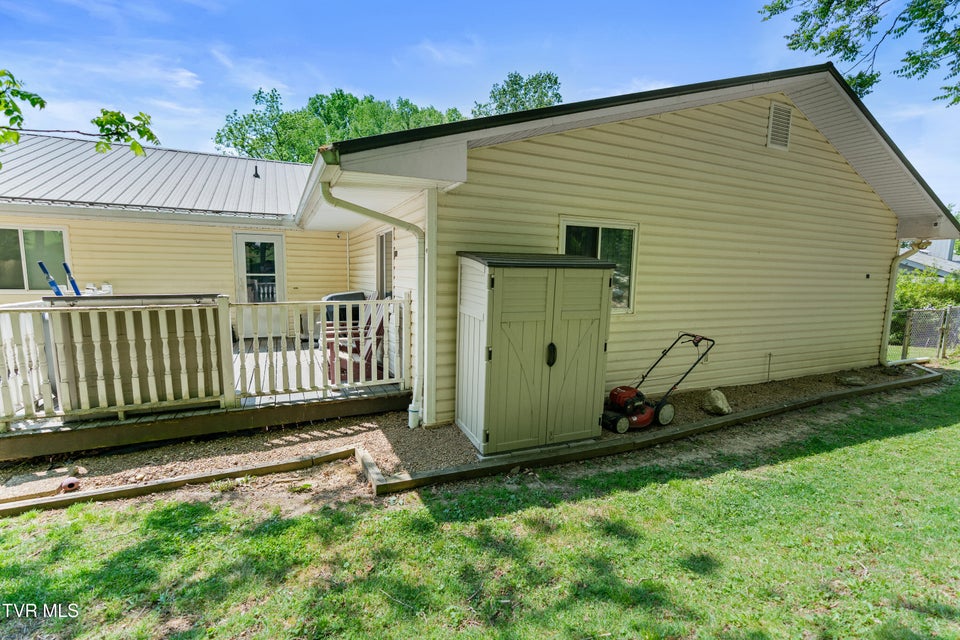 Photo #11: 1231 Tanglewood Drive