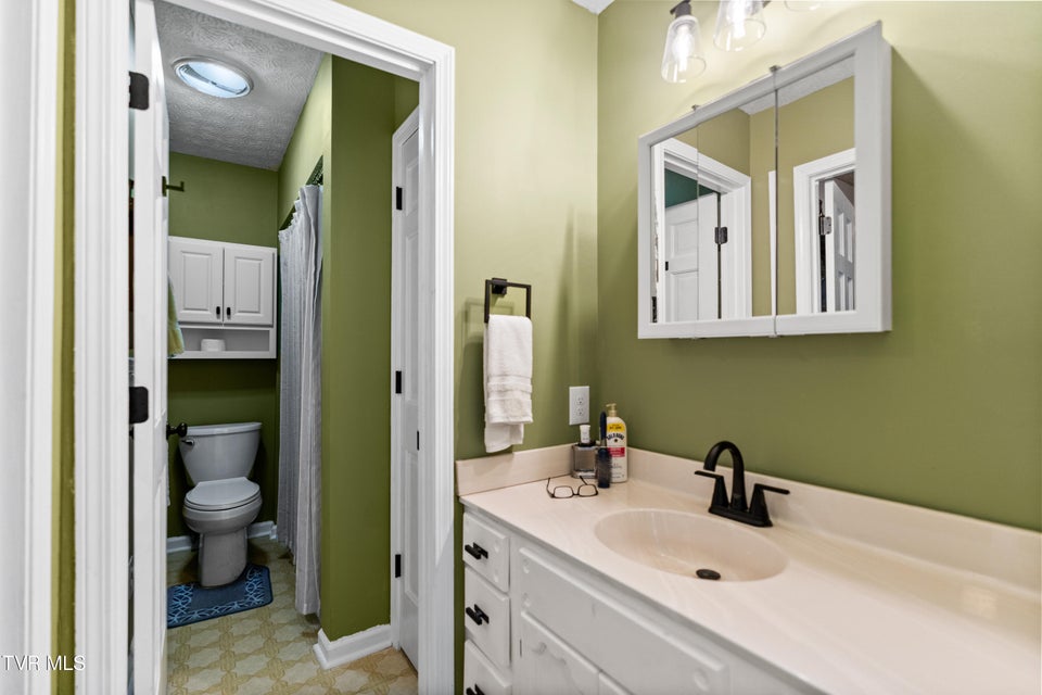 Photo #14: 1231 Tanglewood Drive