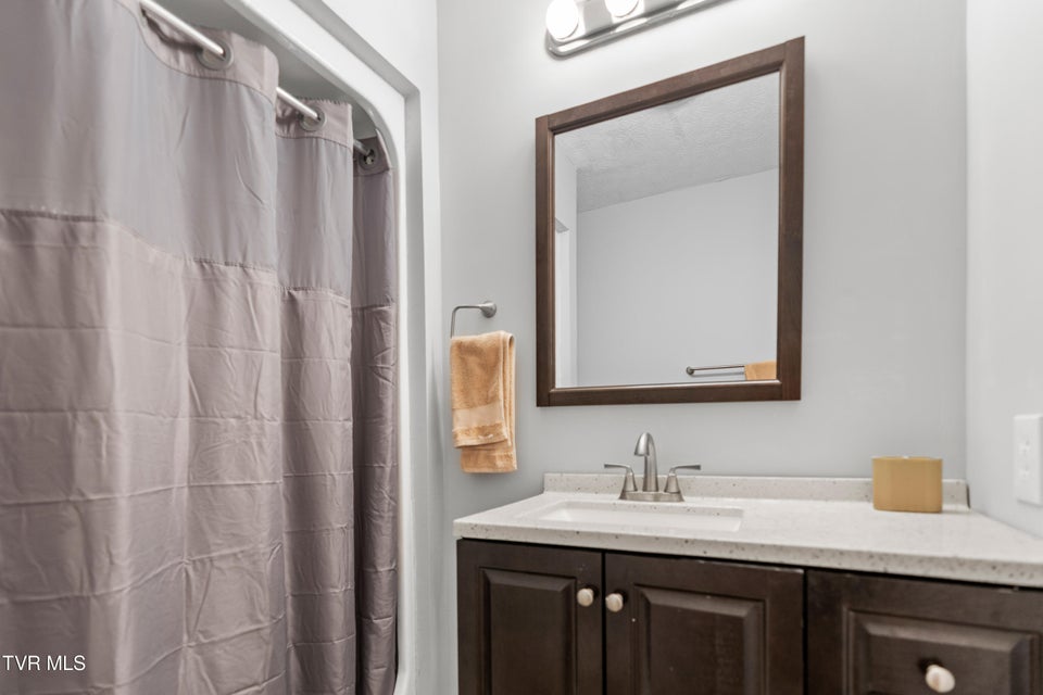 Photo #17: 1231 Tanglewood Drive