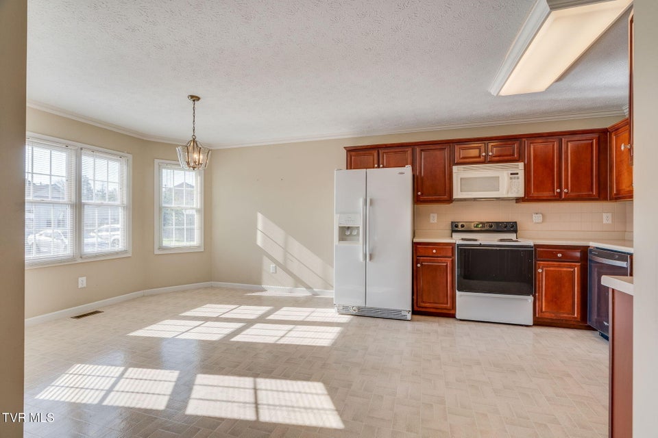 Photo #9: 610 Race Street