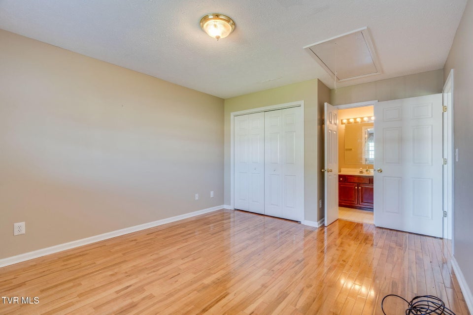 Photo #19: 610 Race Street