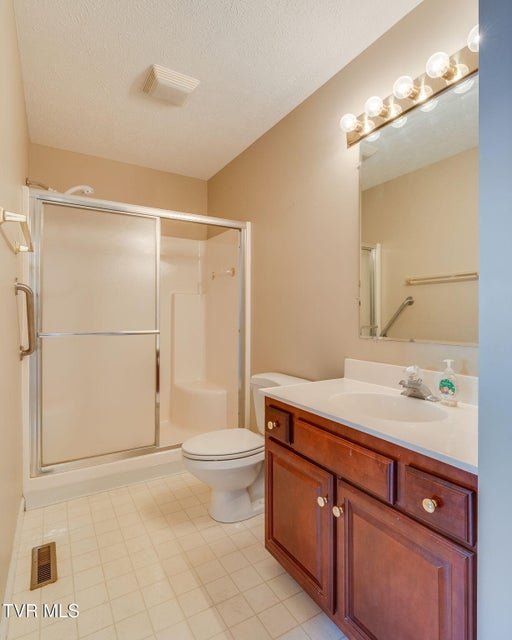 Photo #21: 610 Race Street