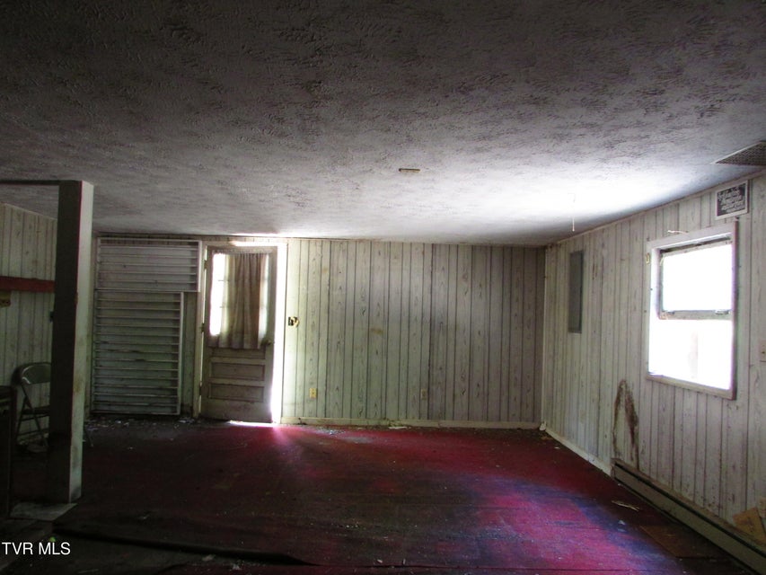 Photo #13: 859 Highway 91 