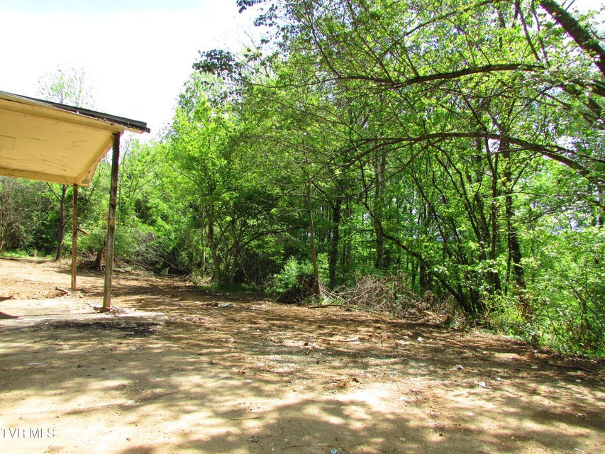 Photo #20: 859 Highway 91 