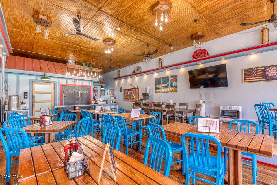 Photo #3: 139 Town Square Street