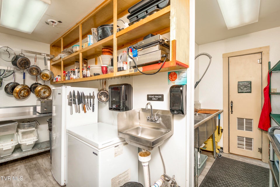 Photo #12: 139 Town Square Street