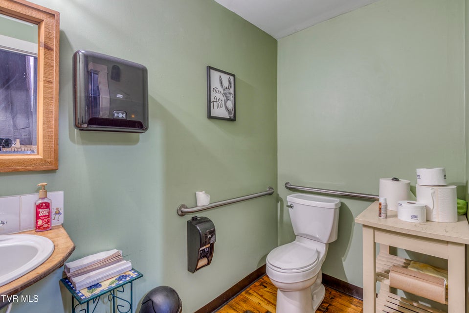 Photo #20: 139 Town Square Street