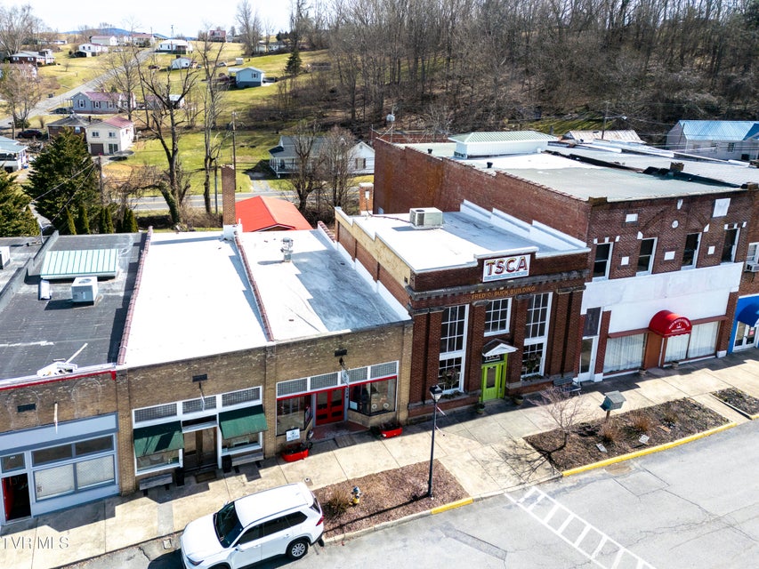 Photo #28: 139 Town Square Street