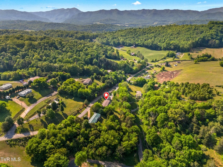 Photo #39: 103 Hidden Estates Way