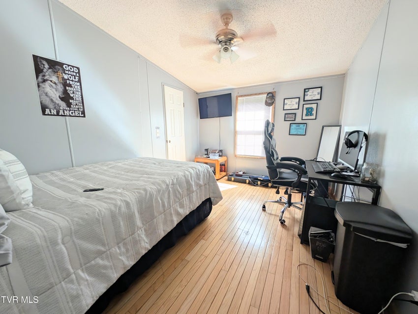 Photo #32: 1910 Dc Caney Ridge Road