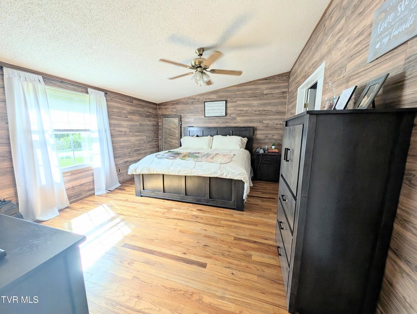 Photo #33: 1910 Dc Caney Ridge Road