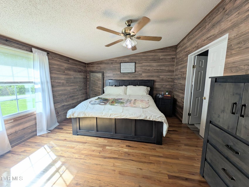 Photo #34: 1910 Dc Caney Ridge Road