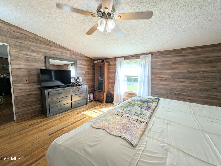 Photo #36: 1910 Dc Caney Ridge Road