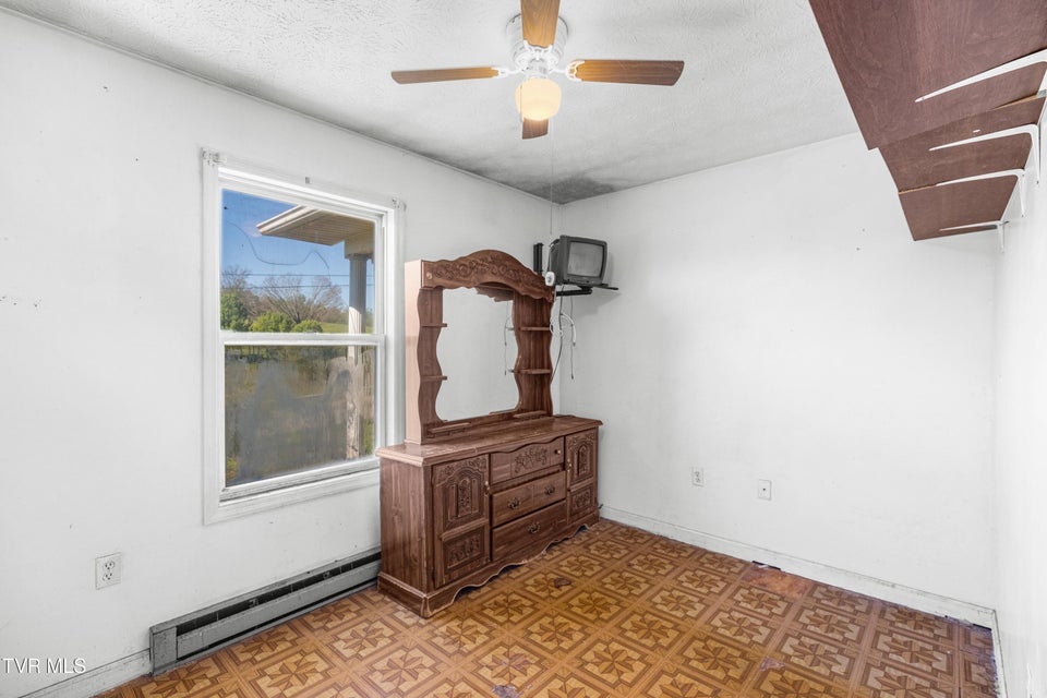 Photo #15: 3013 Buckingham Road