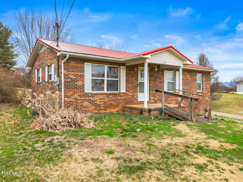 Photo #21: 3013 Buckingham Road