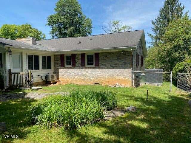 Photo #9: 1700 Tee Court