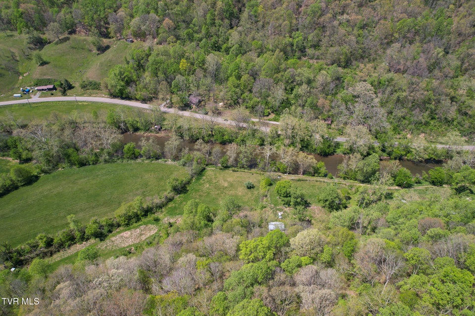 Photo #44: 2170 Saltville Highway