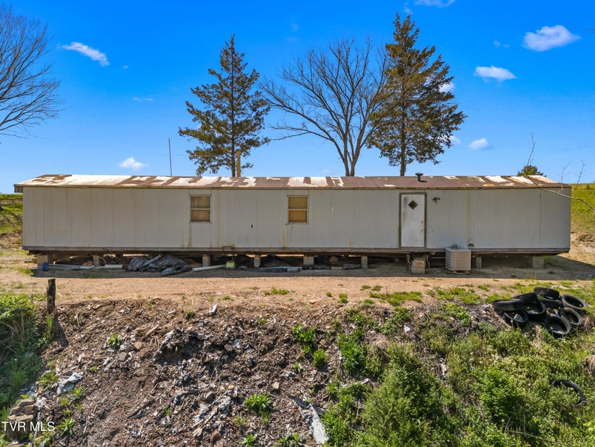 Photo #3: 115 Melrose Avenue