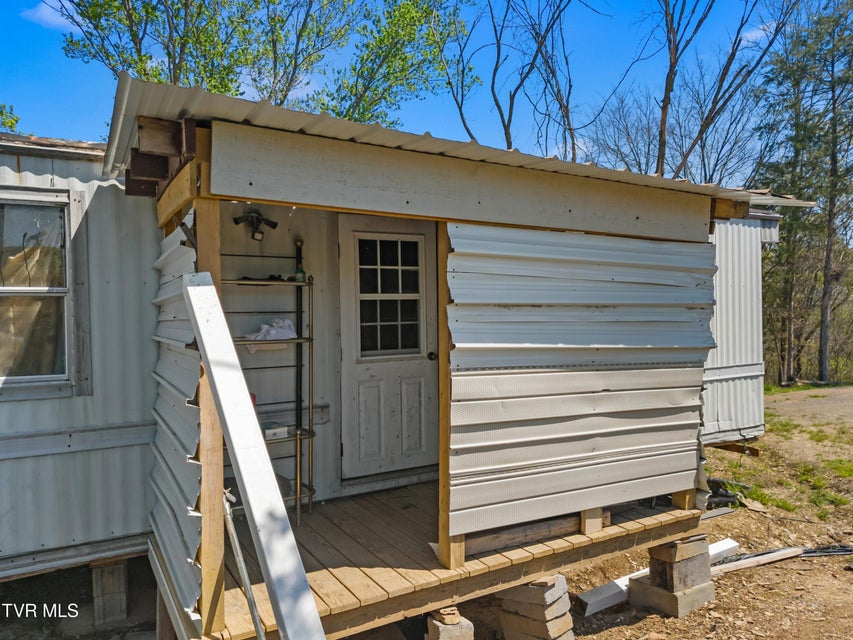 Photo #19: 115 Melrose Avenue